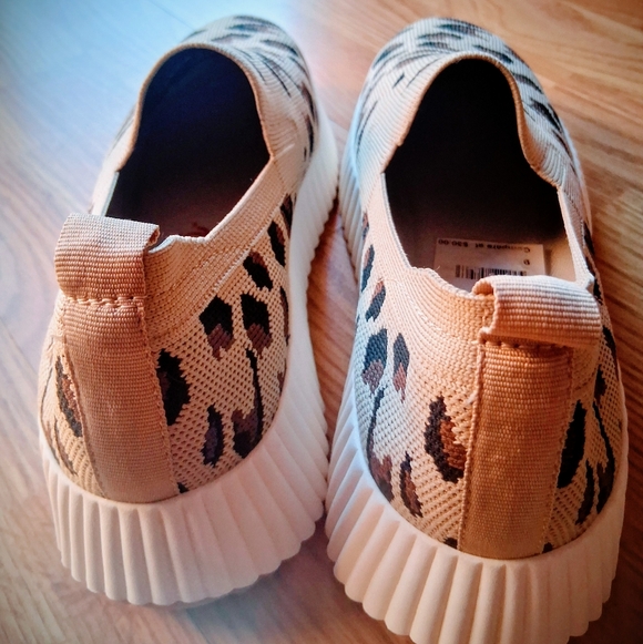 Jellypop NWT Lafies Shoes, Slip On Leopard Print, Sz 9, 10 - Picture 5 of 8
